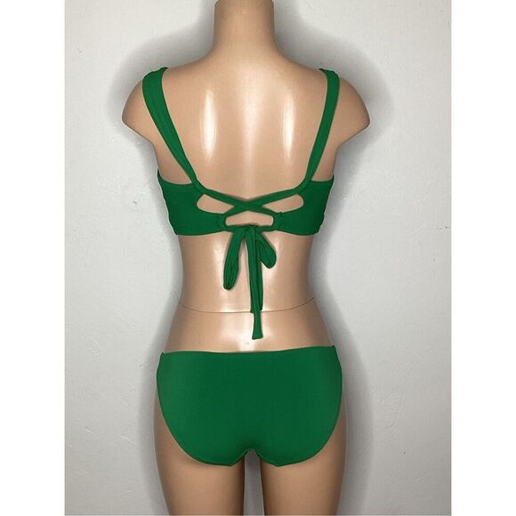 New. Robin Piccone green bikini. D cup-top/ M- bottom. Retails $215 - Picture 4 of 8